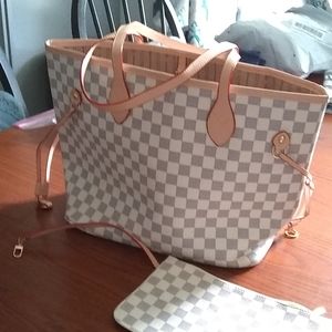 Gray and White Tote with Pouch
